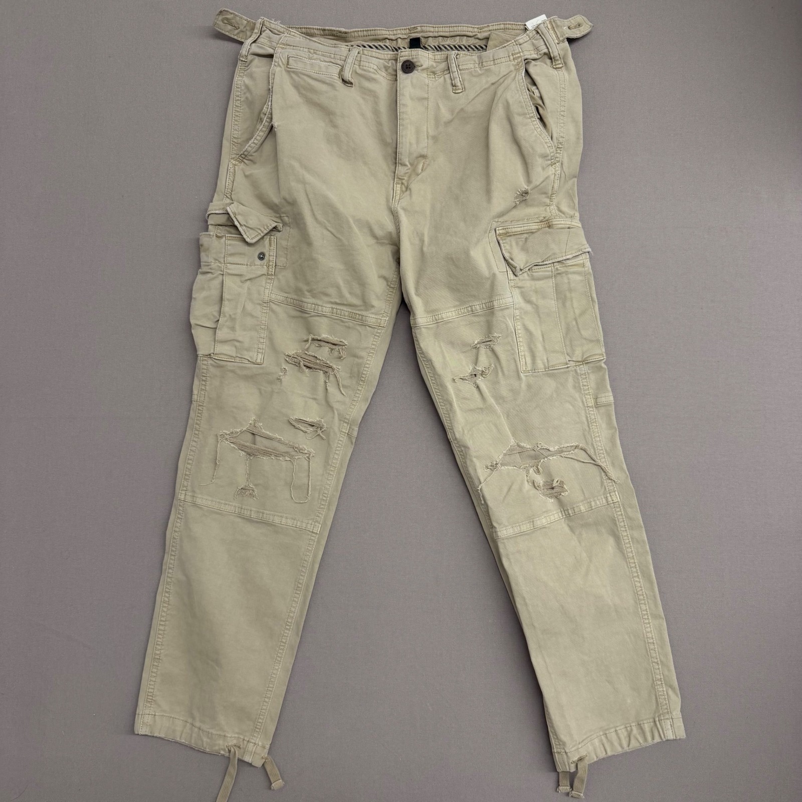 American Eagle Mens Cargo Pants Khaki Tan Distressed Ripped Utility 34x29